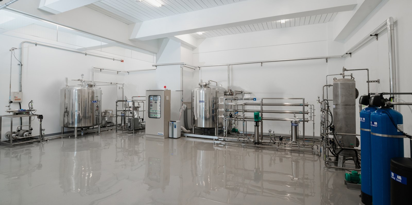 Pharmaceutical pure water plant built to PIC/S
